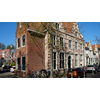 Monumentenprijs Oud Hoorn voor het Huis met de drie Egeltjes aan het Achterom in Hoorn