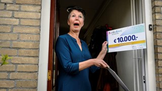 Esther uit Zwaag wint 10.000 euro in BankGiro loterij