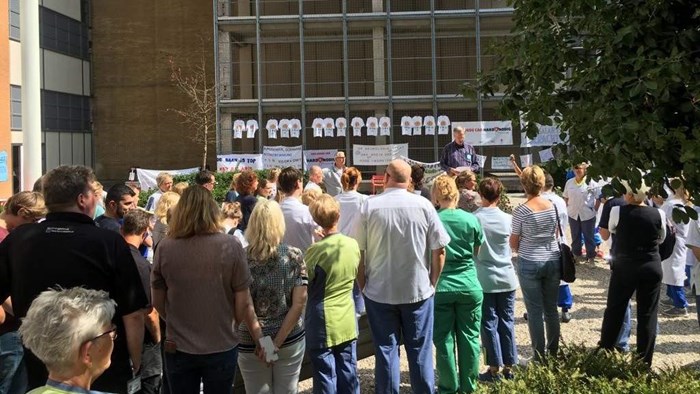 Dijklander ziekenhuis protest binnentuin 3
